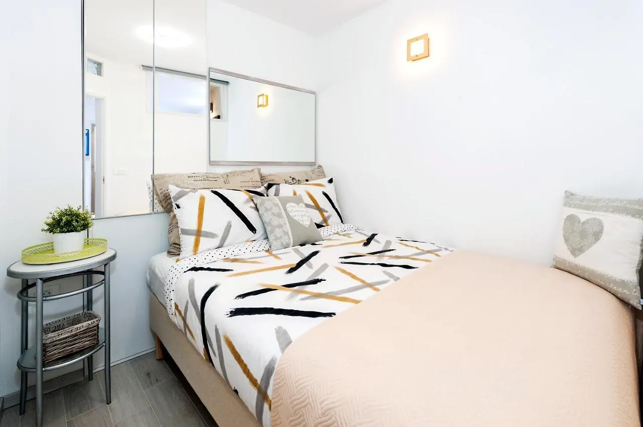 Apartment Amici With Terrace In Center Of Rovinj Croatia